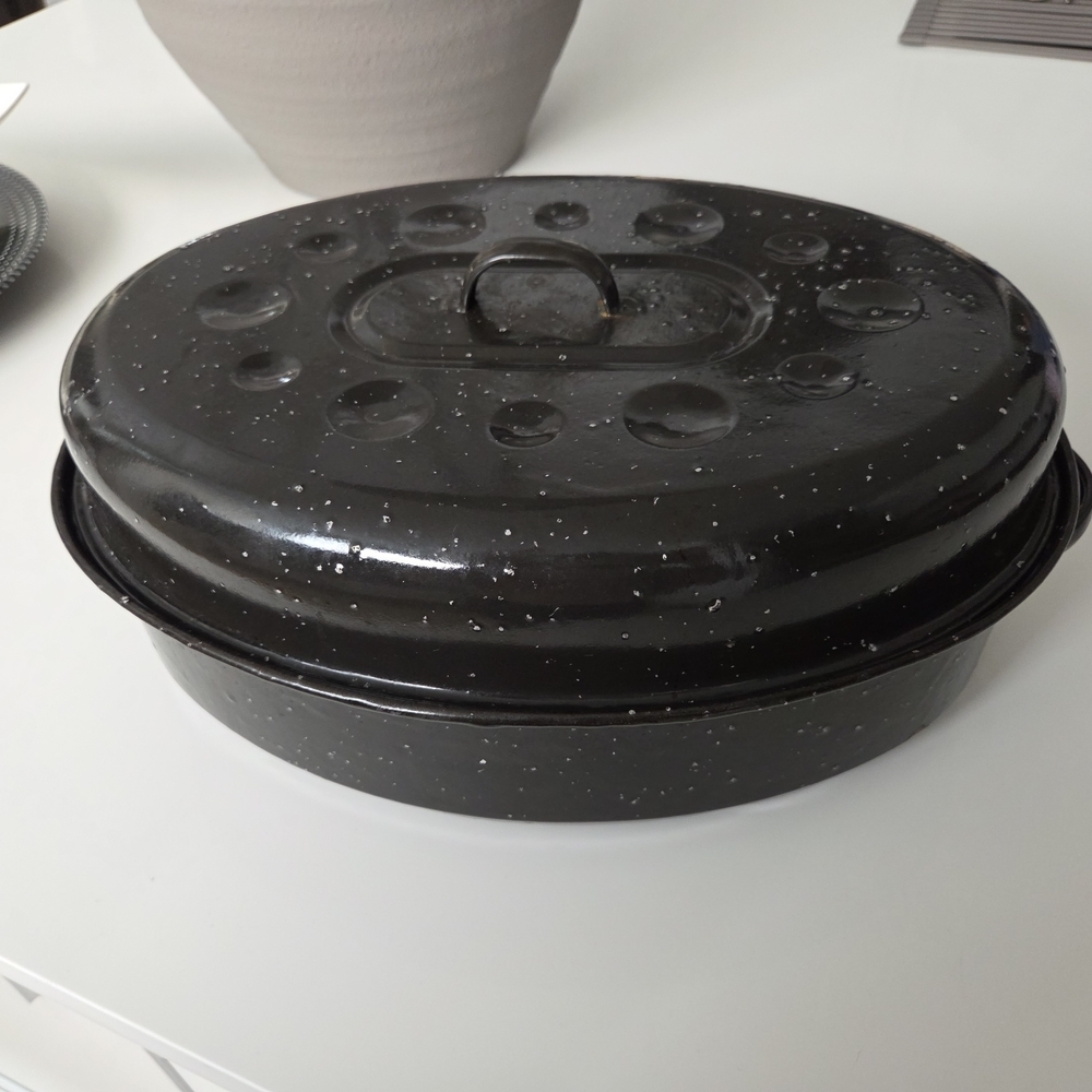 Black Enamel Roasting Pan
